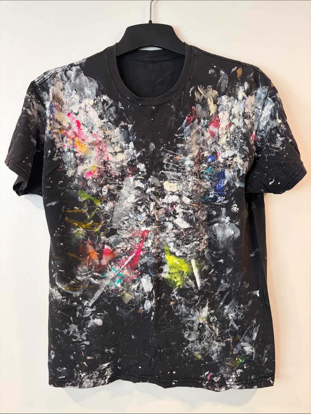 Men's Black Paint-Splatter Short Sleeve Tee